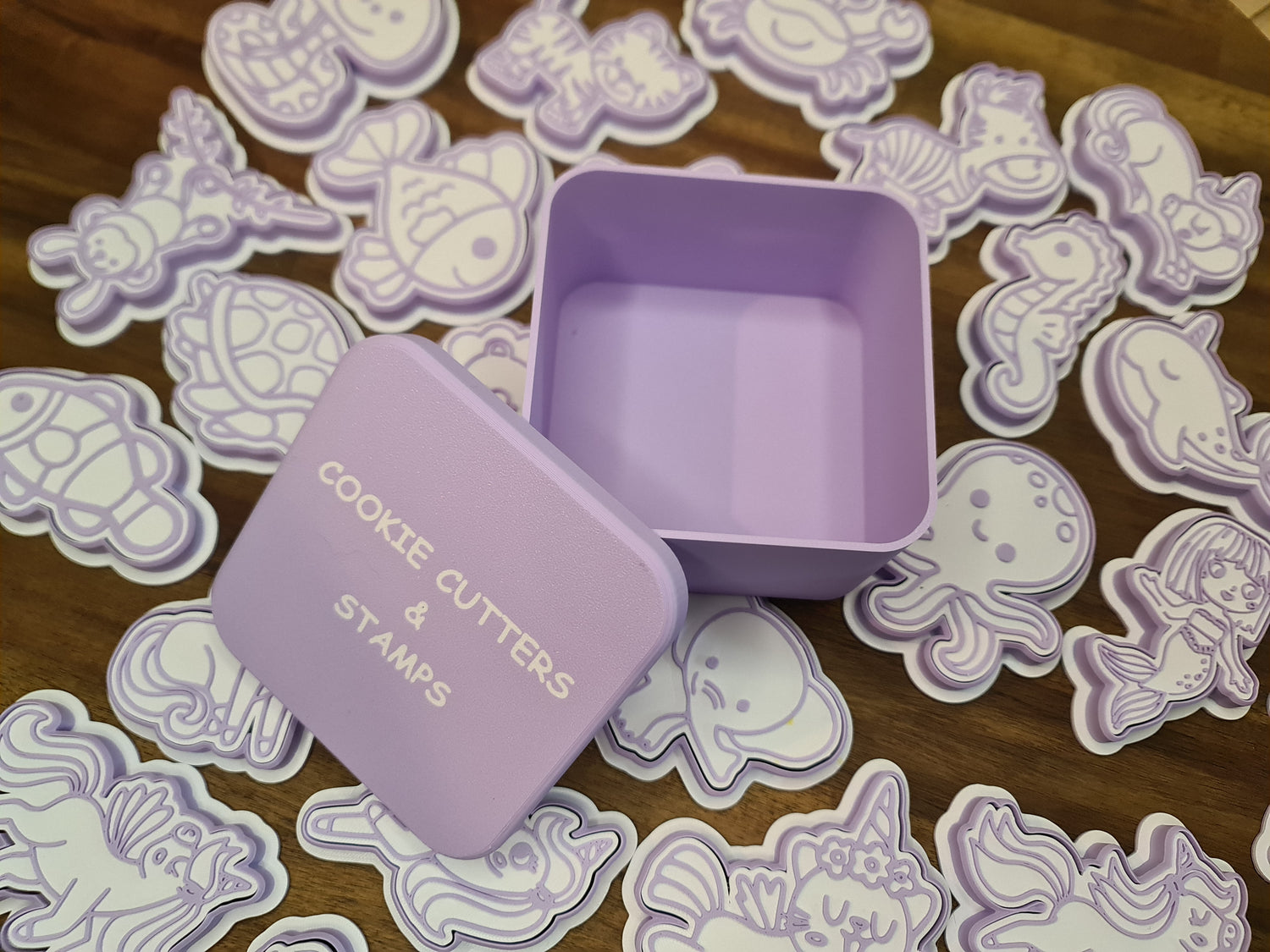 ALL COOKIE CUTTERS/EMBOSSERS